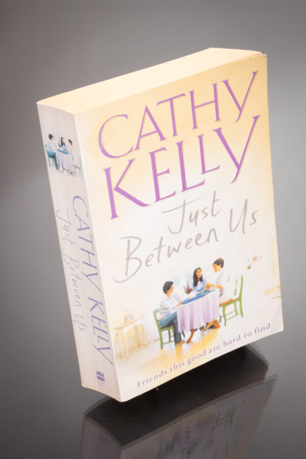 Cathy Kelly - Just Between Us