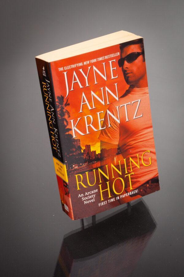 Jayne Ann Krentz - Running Hot