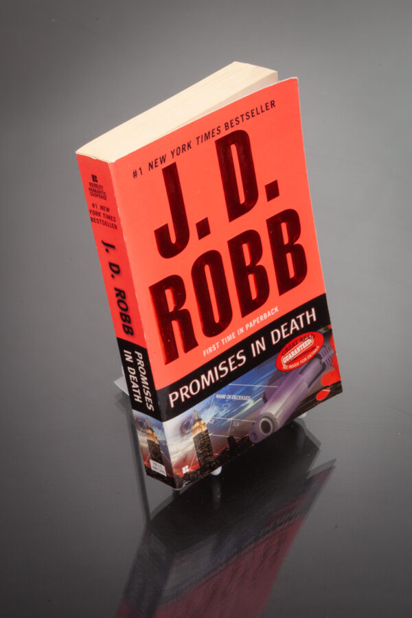 J.D. Robb - Promises In Death